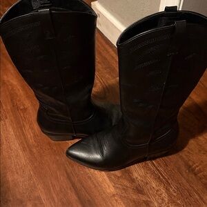 WildFable cowboy boots